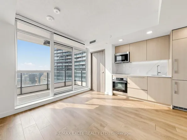 38 Widmer St #2909, Toronto, ON M5V 1X1