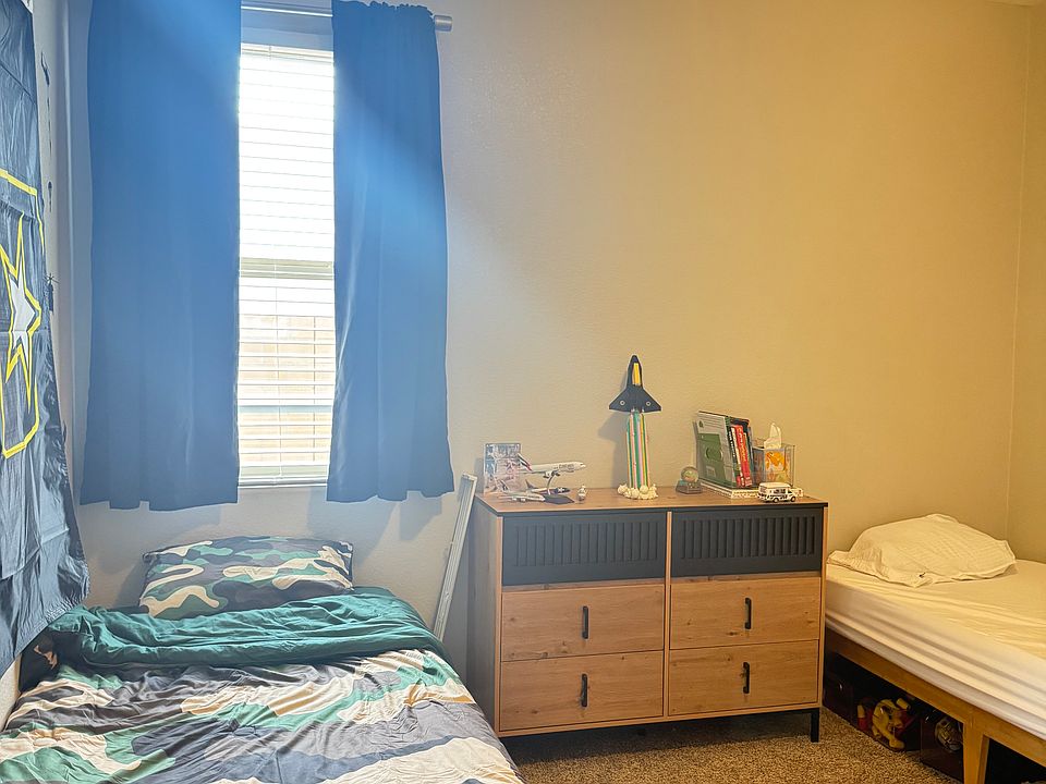 2nd image of 1734 Vista De Colinas Dr SE