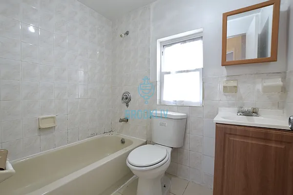 Rented by null | media 9