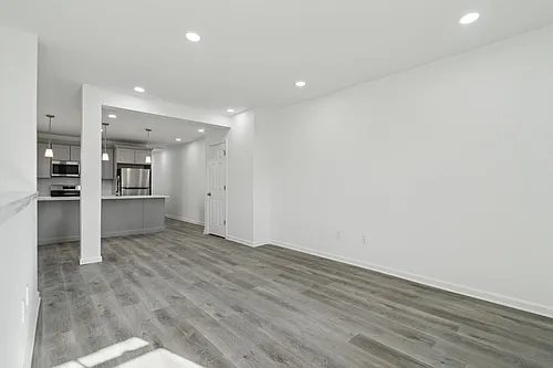 146 Nassau St Photo 1