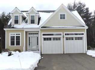 52 Sycamore Ln, Kennebunk, ME 04043