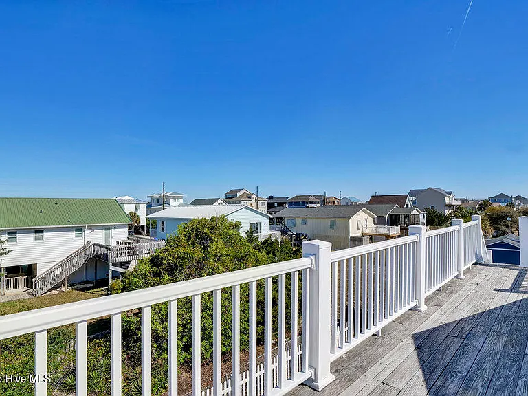 1207 N Topsail Dr — Photo 47