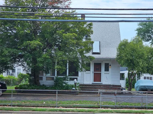 155 Ocean Avenue, Malverne, NY 11565