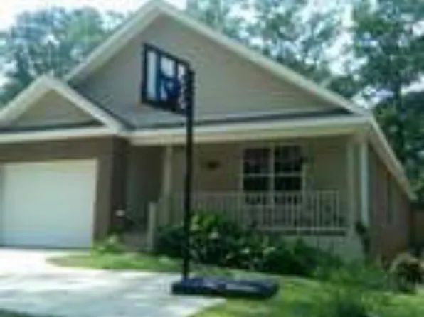 89 Pine St, Sumrall, MS 39482