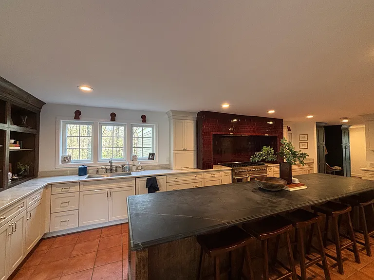 147 Braim Rd — Photo 2