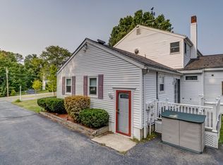8 Country Rd, East Hampstead, NH 03826