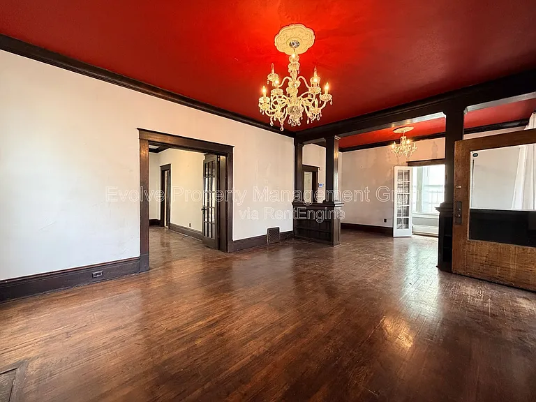 1283 Harbert Ave — Photo 5
