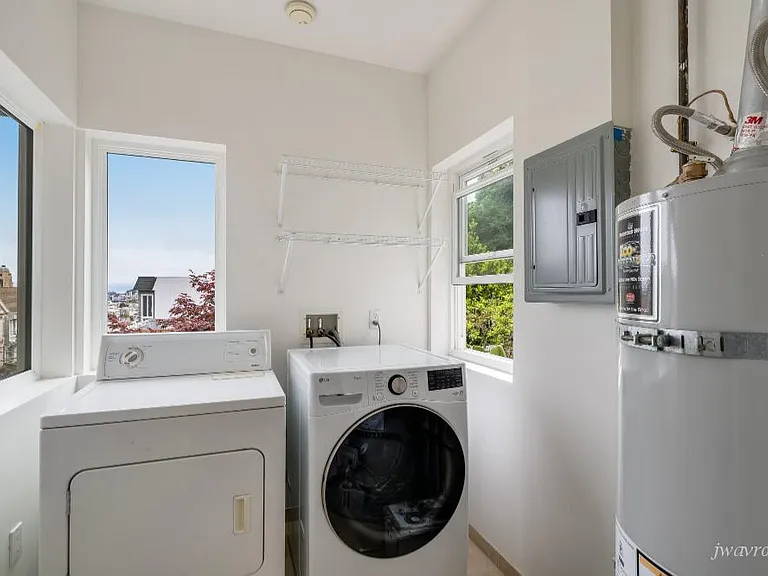 553 Sanchez St — Photo 23