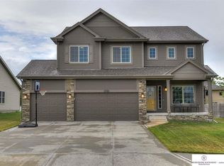 17302 Grand Ave, Omaha, NE 68116