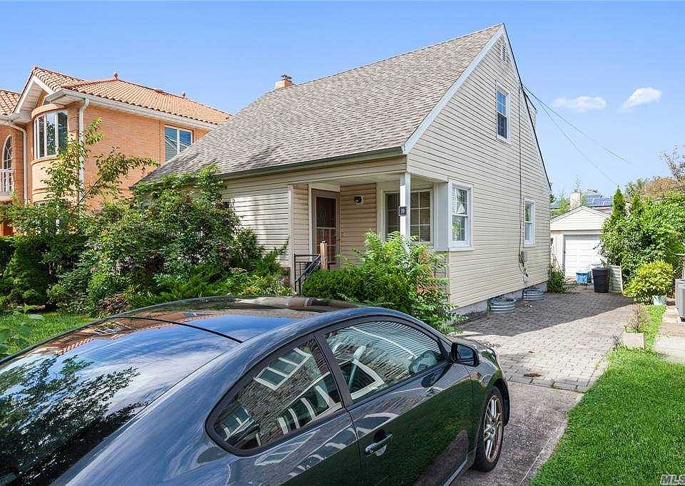 1st image of 246-19 Cambria Ave