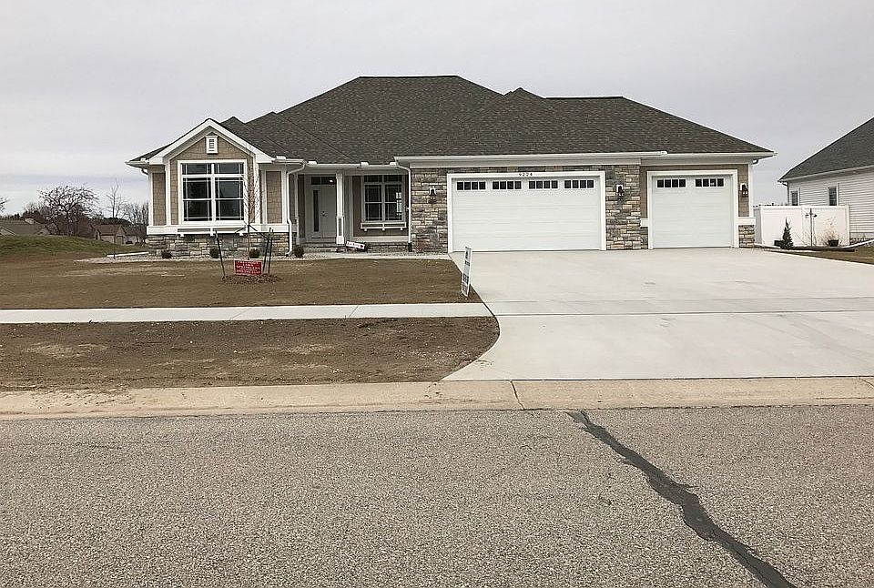 1st image of 9224 Northfield Dr