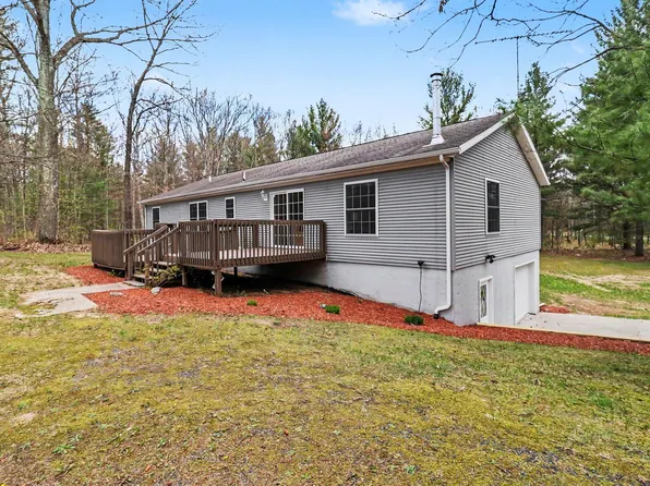 665 N Benson Rd, Fountain, MI 49410