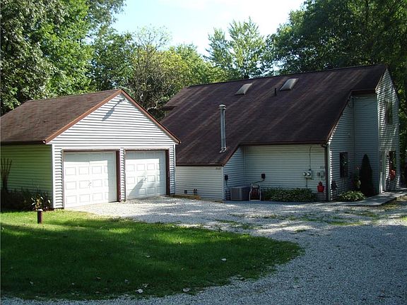 2nd image of 2064 & 2066 Orchard Ln