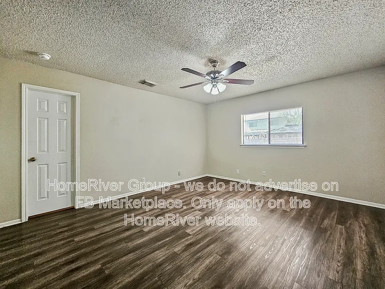 9839 Kelton Dr — Photo 7