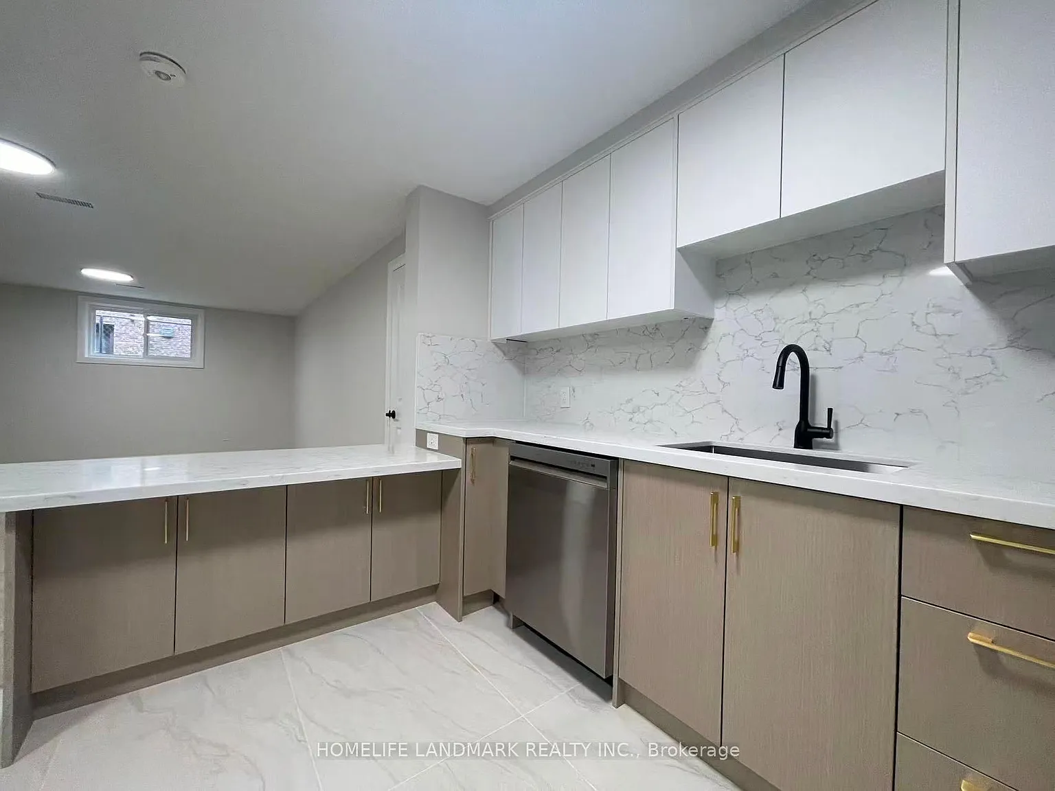 3 bed, $2,500 — Photo 2