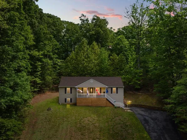 33 William And Mary Ln, Stafford, VA 22554