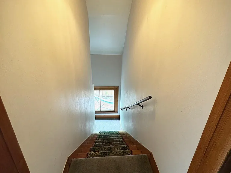 634 NE 28th Ave — Photo 18