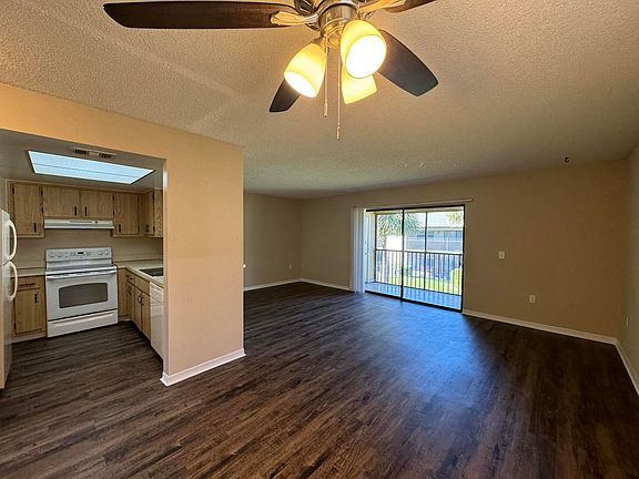 5th image of 1058 Mollie Ln
