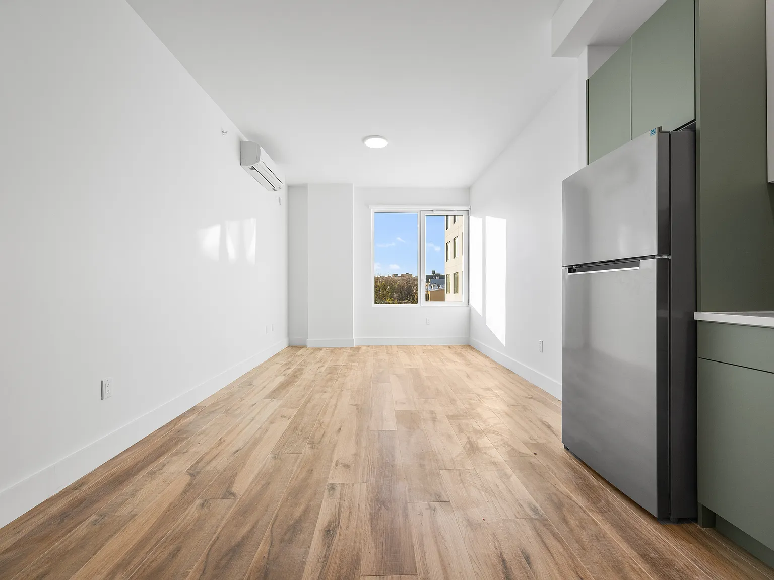 2258 Fulton St — Photo 2