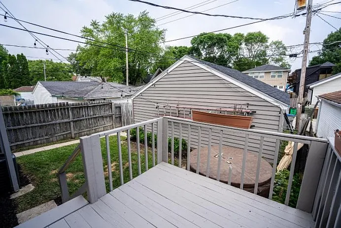 Private deck