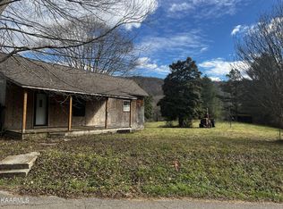 136 Hawkins Rd, Rocky Top, TN 37769