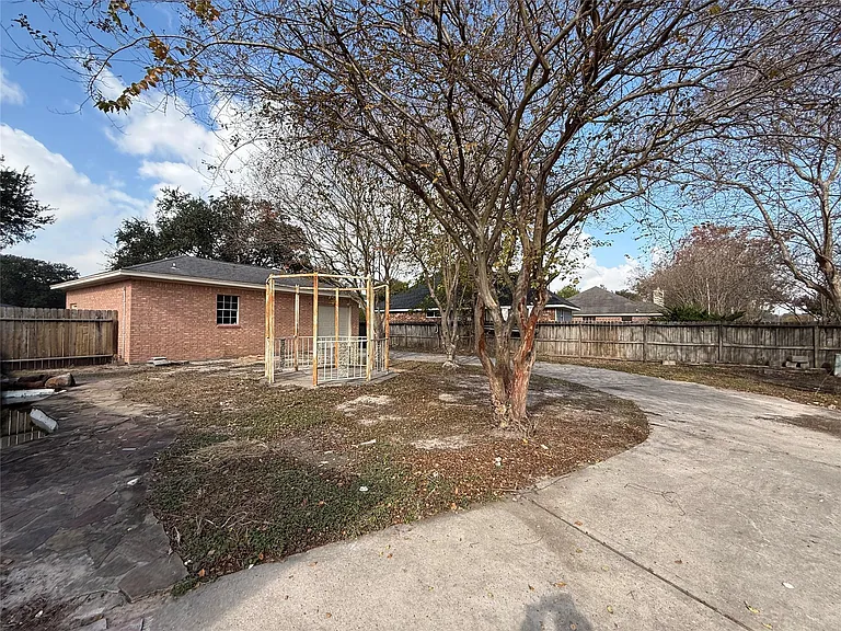 11346 Old Telegraph Rd — Photo 19