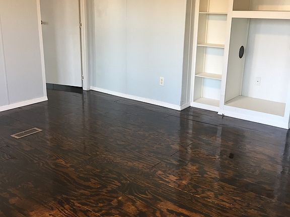 5th image of 2108 Heritage Way