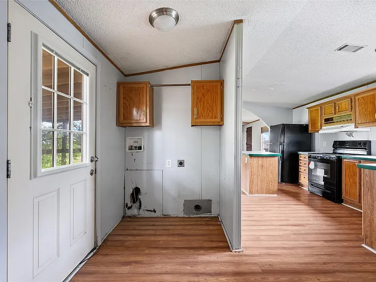 360 Shady Oaks #A — Photo 13