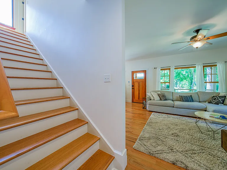 9 Boyd Ave — Photo 39