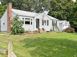 165 Missouri Dr, Warwick, RI 02886