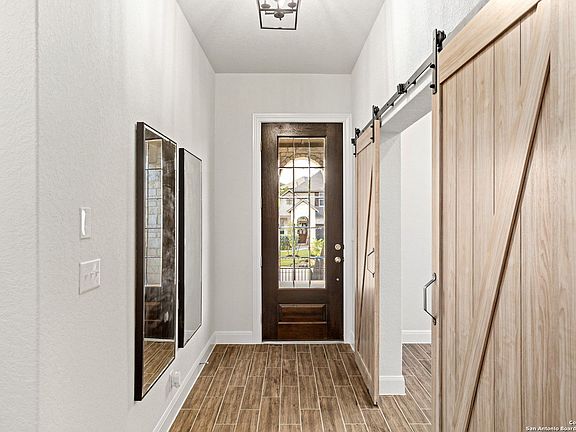 5th image of 28963 Windlesham Way