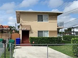 Building Photo - 890 NW 22nd Ct #890
