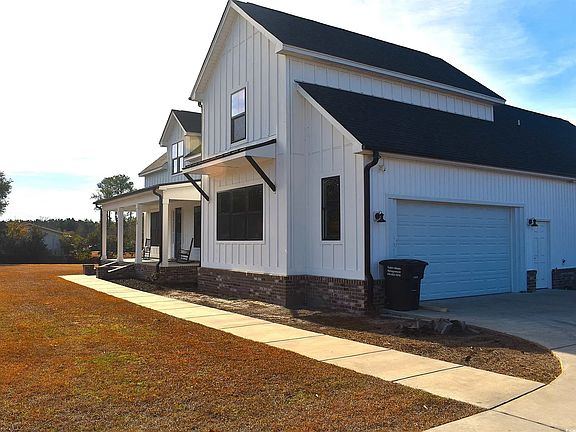 2nd image of 190 Waccamaw Ln
