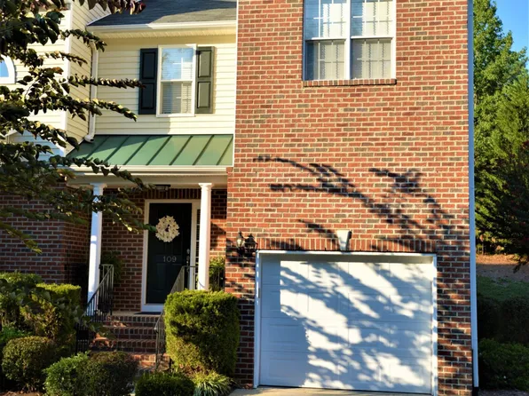 109 Florians Dr, Holly Springs, NC 27540