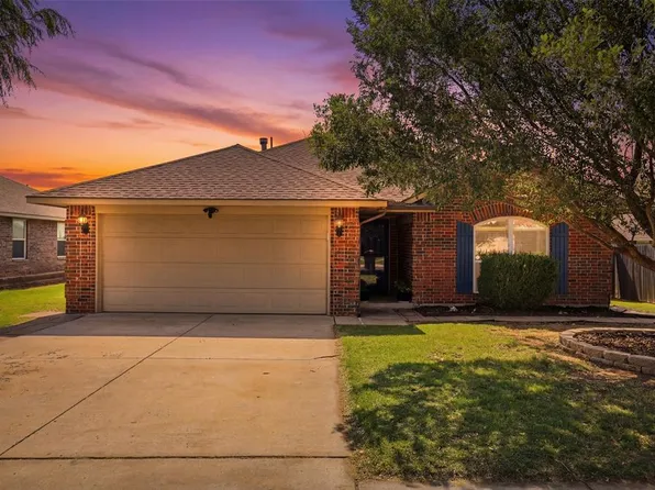 4205 Red Apple Ter, Moore, OK 73160