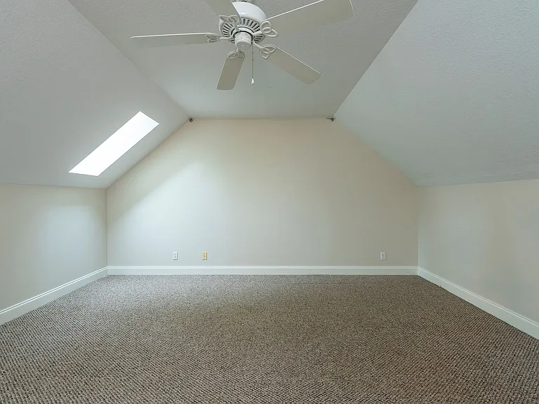 3 Teresa Way — Photo 22