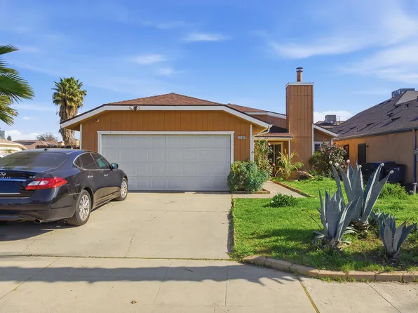 2580 N Knoll Avenue, Fresno, CA 93722