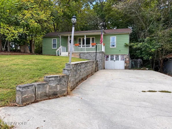 313 King Dr, Harriman, TN 37748