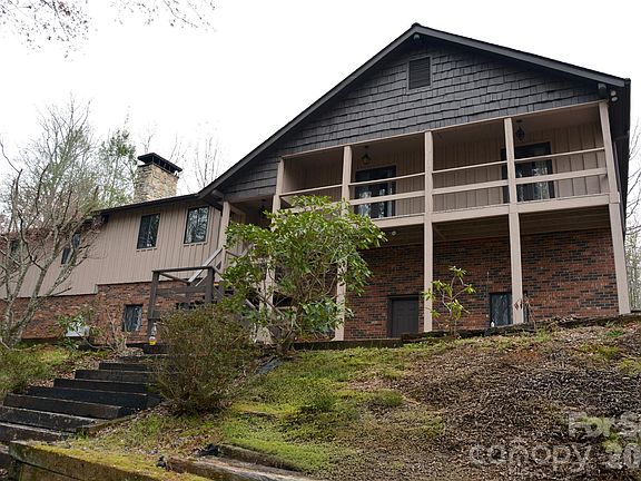 3rd image of 2305 Airport Rd