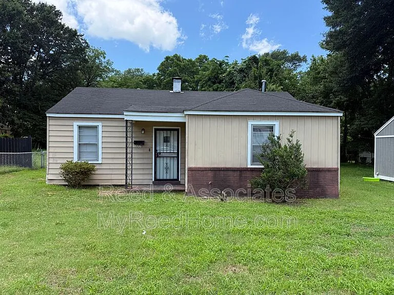 3209 Winslow Rd — Photo 1