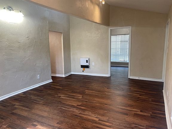 Spacious living room