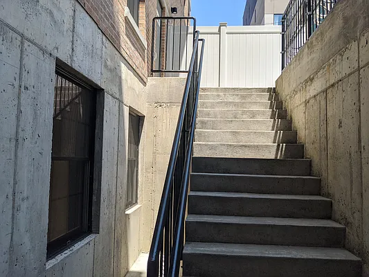 Rented by The InHouse Group | media 20