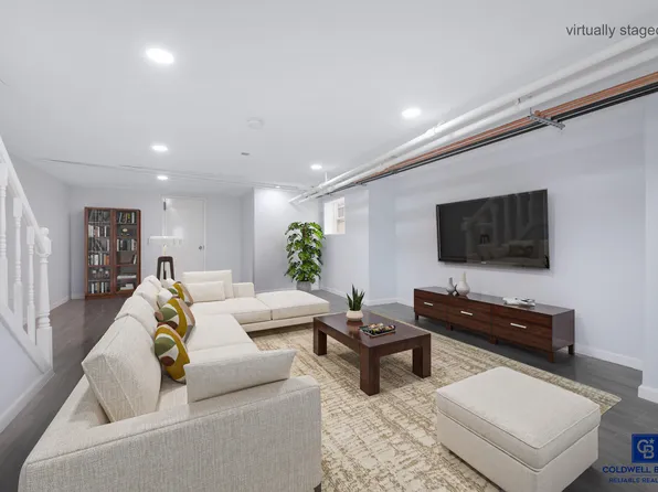 490 Van Duzer Street image 18 of 22