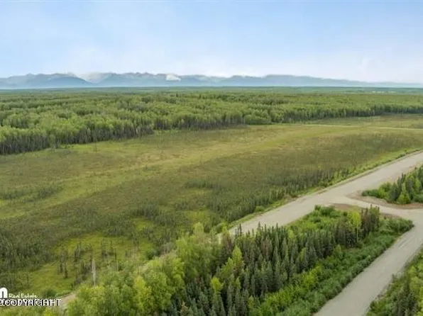 2233 N Saige Blvd, Wasilla, AK 99623