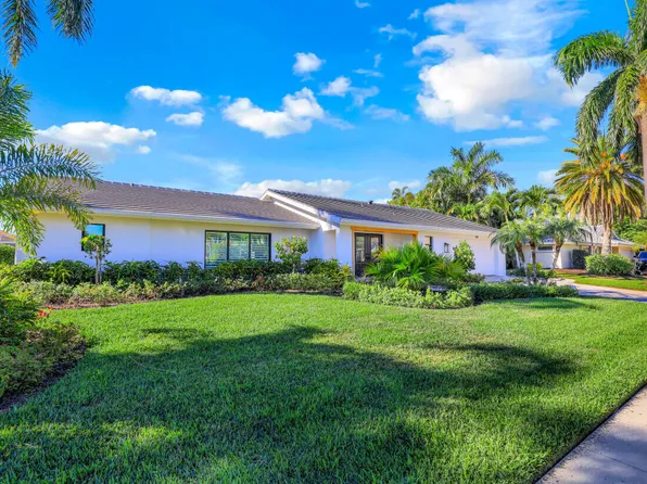 334 Polynesia Ct, Marco Island, FL 34145
