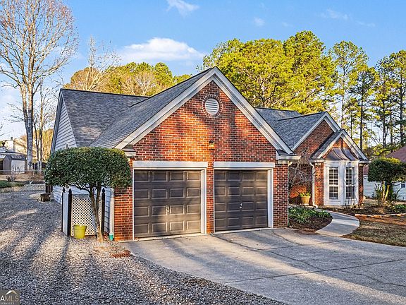 2nd image of 203 Cheatham Rd