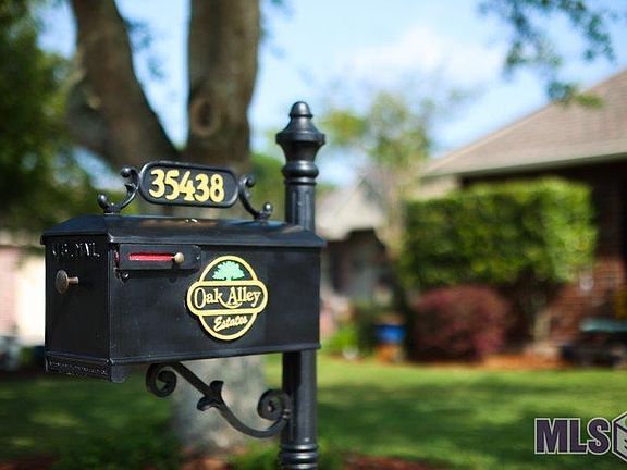 3rd image of 35438 Oak Manor Ave