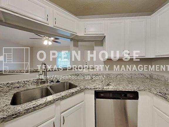 5th image of 18203 Campbellford Dr