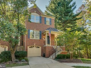 1463 Park Garden Ln, Reston, VA 20194