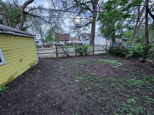 20071 Lexington, Redford, MI 48240
